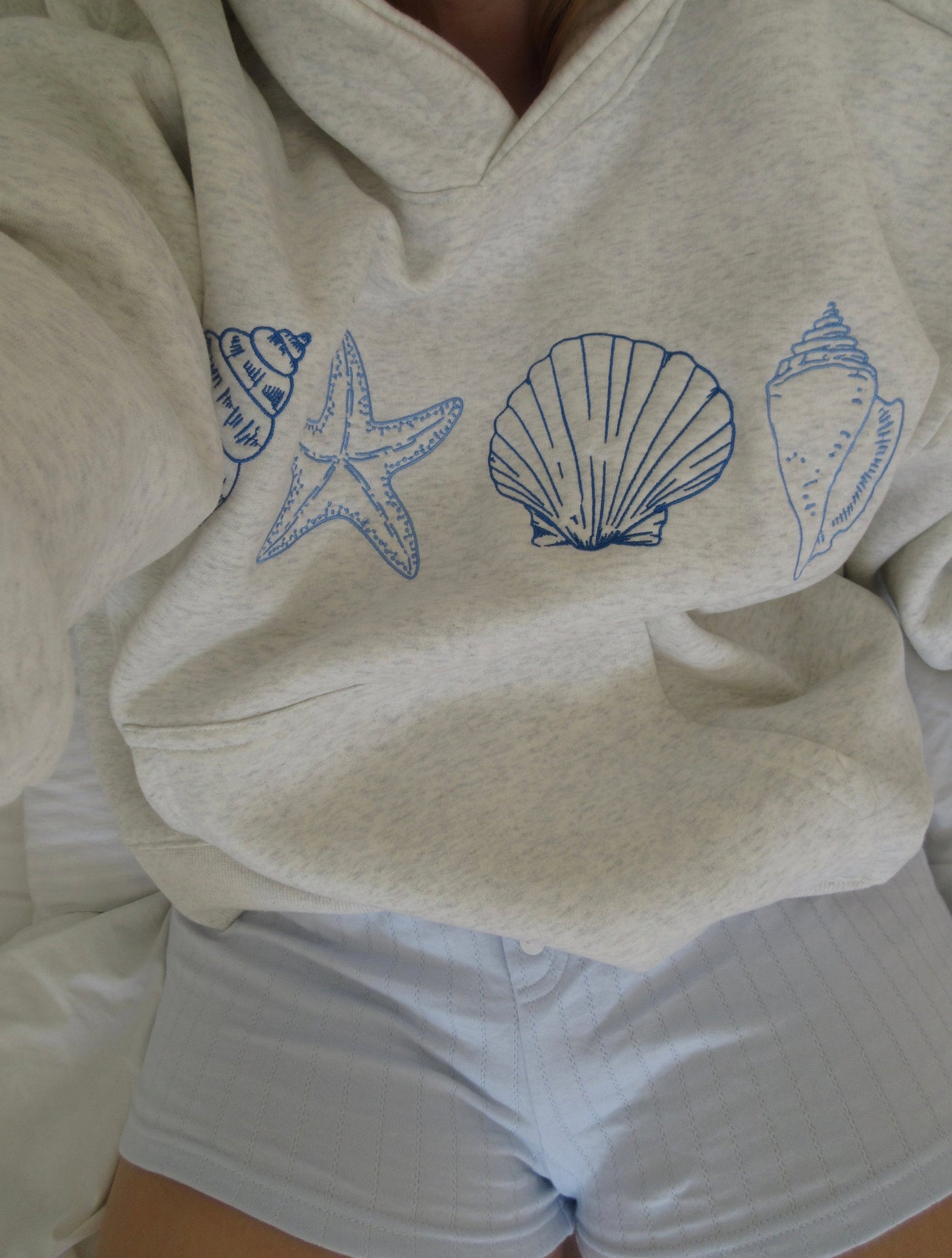 CLARIBEL | SEASHELL UNISEX HOODIE